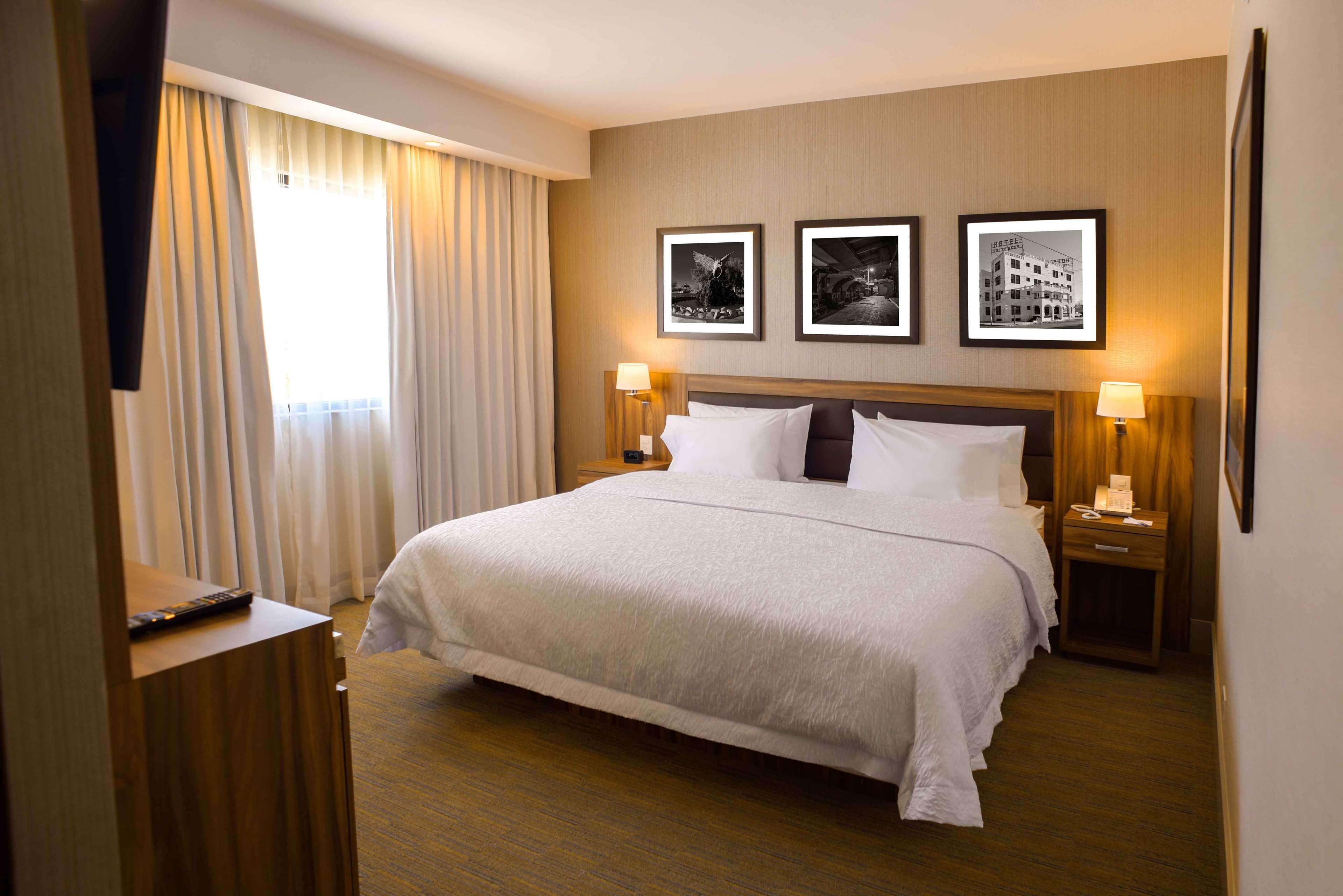 Hampton Inn Piedras Negras Extérieur photo