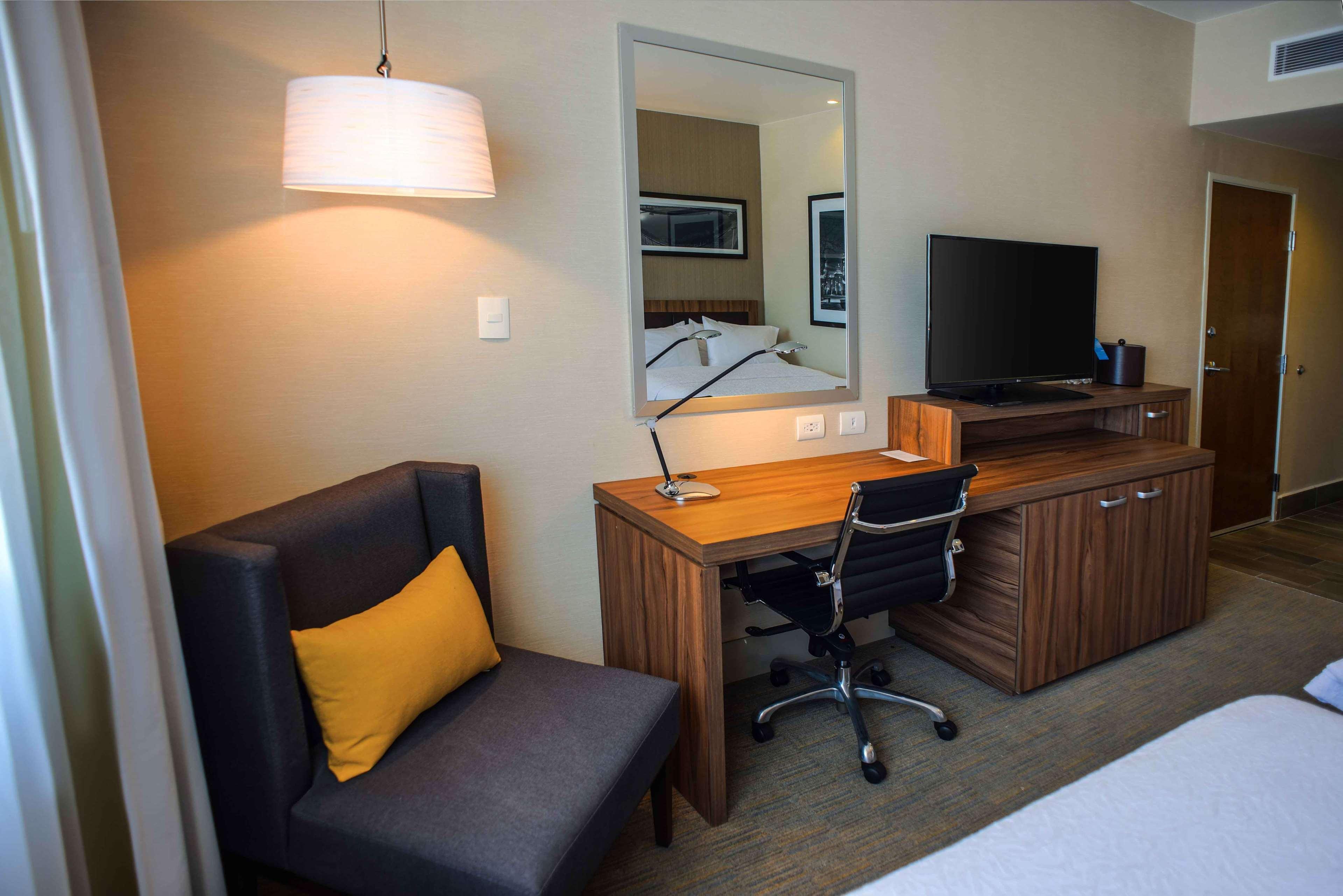Hampton Inn Piedras Negras Extérieur photo