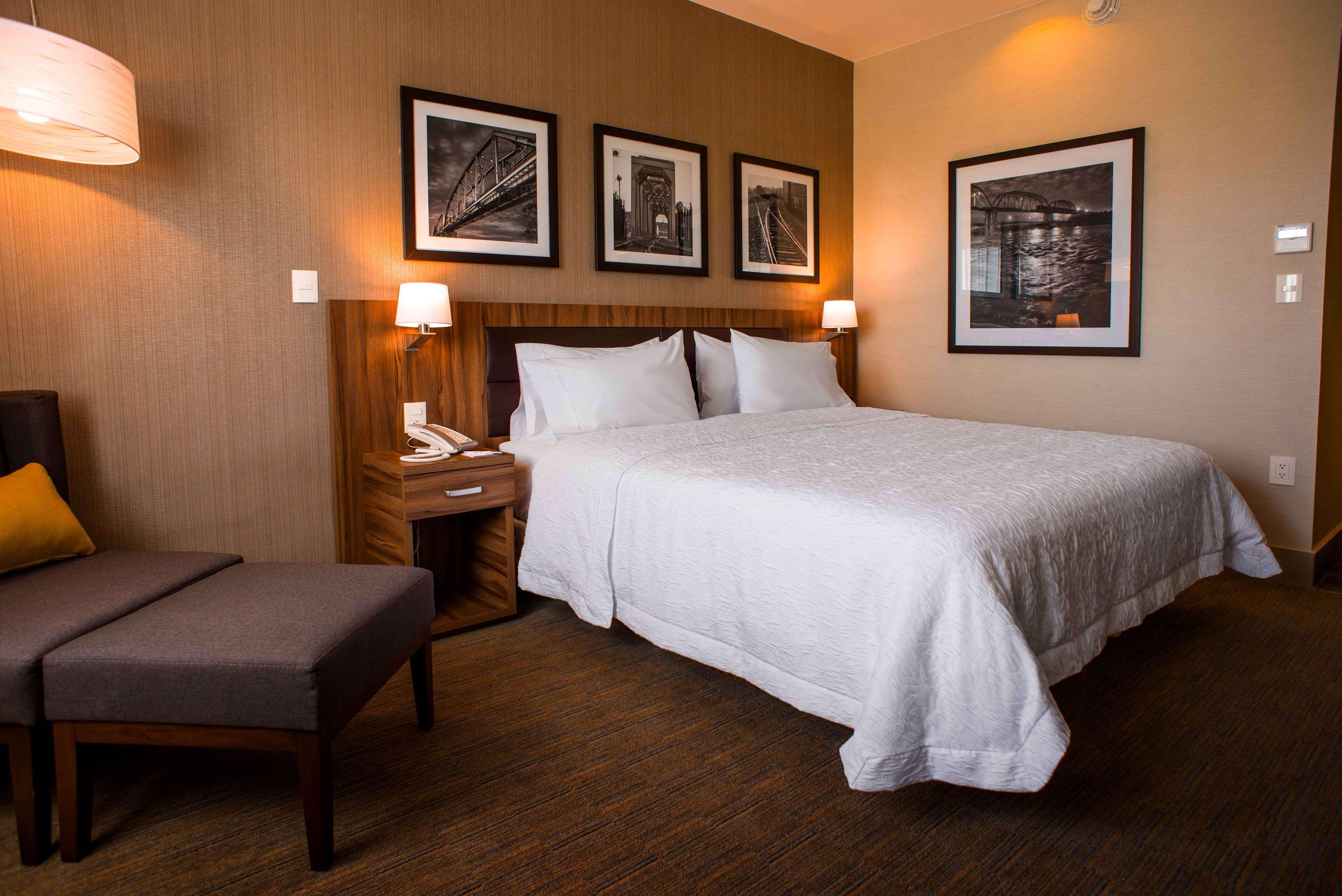 Hampton Inn Piedras Negras Extérieur photo