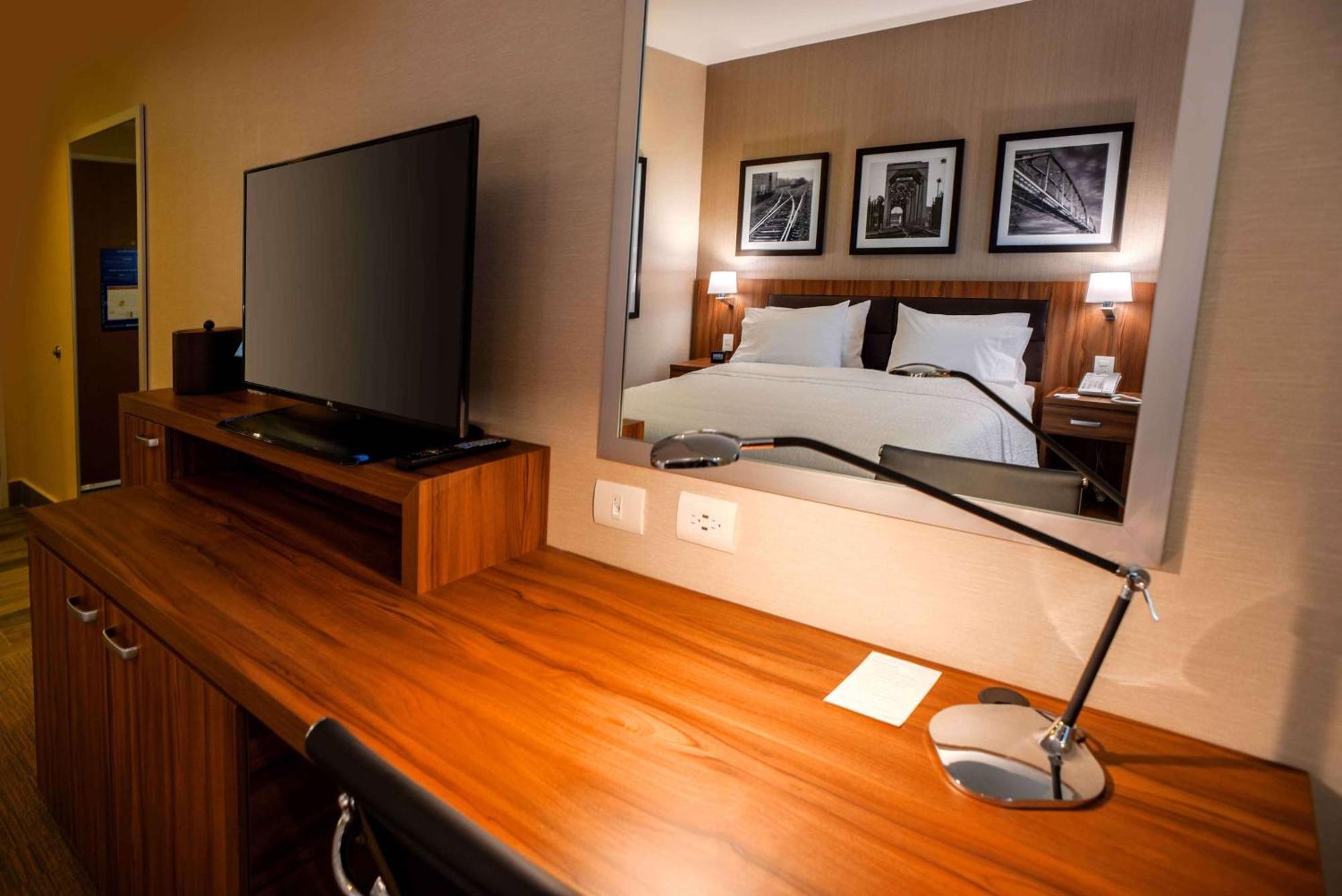 Hampton Inn Piedras Negras Extérieur photo