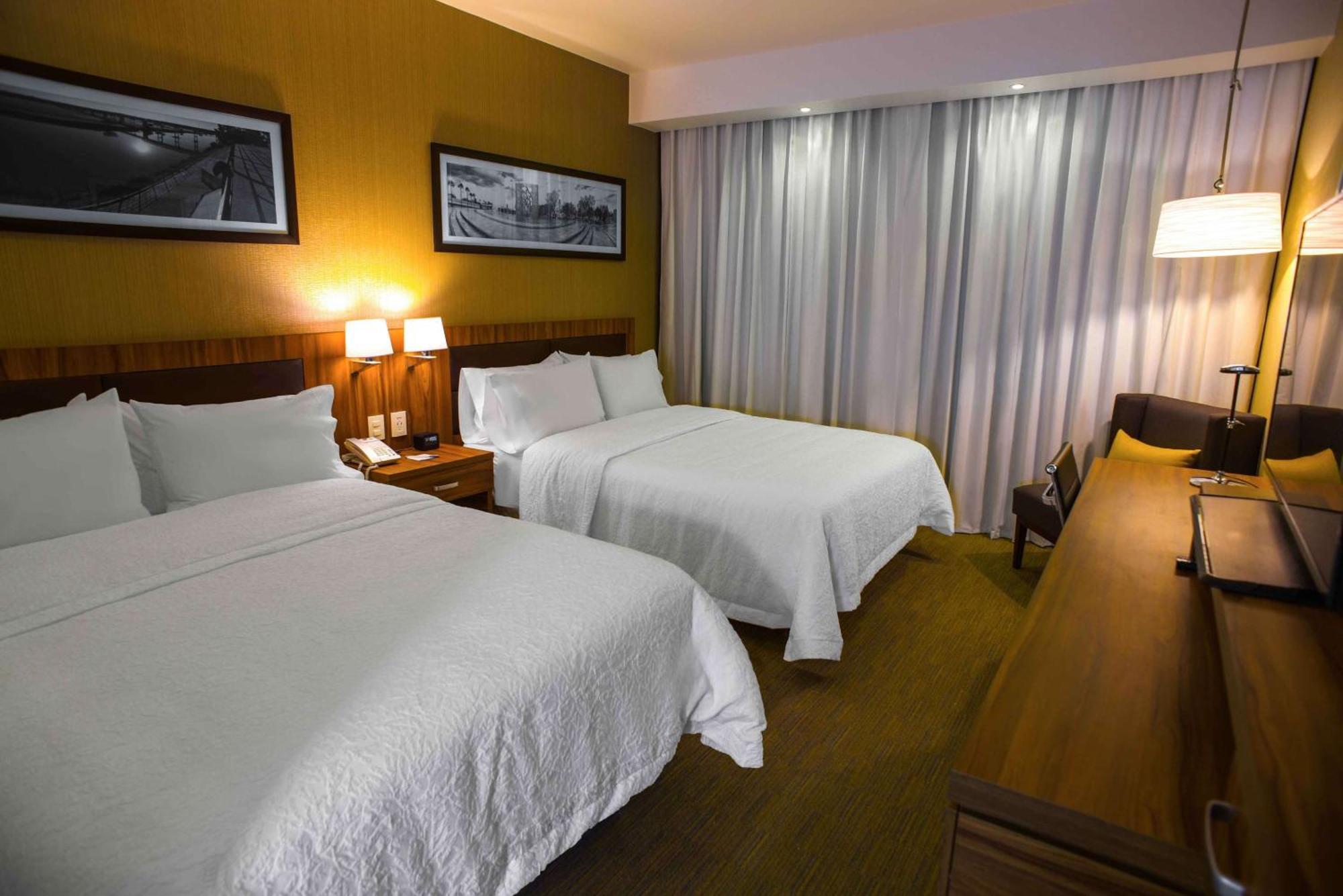 Hampton Inn Piedras Negras Extérieur photo